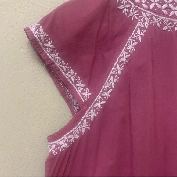 Roller Rabbit Faith Embroidered Cotton Top Size Medium Purple - Picture 10 of 12